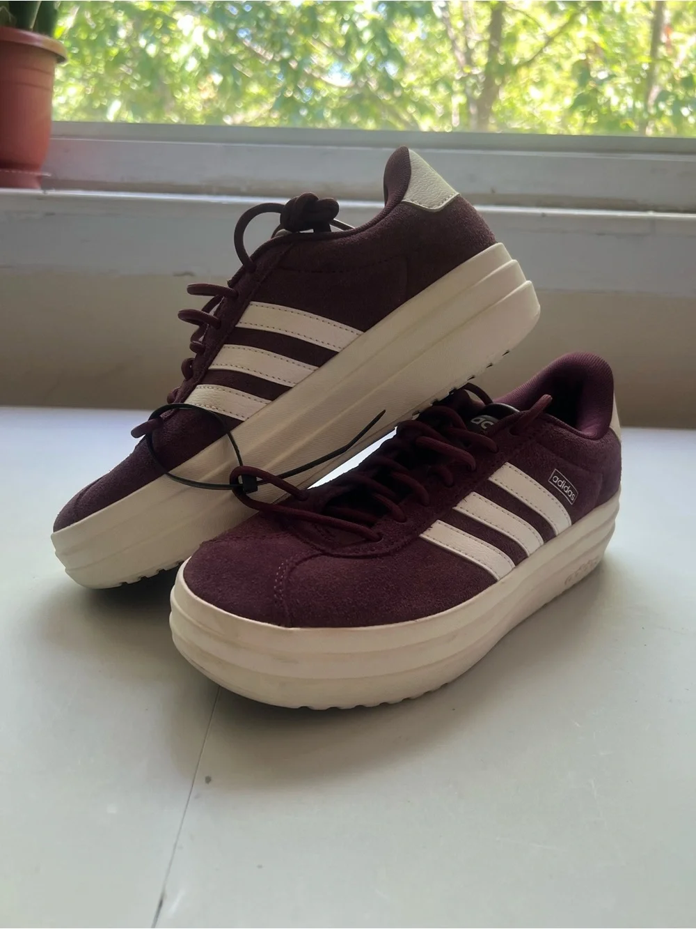 Adidas Women's VL Court Bold, Maroon/White/Off-White, 6 Medium